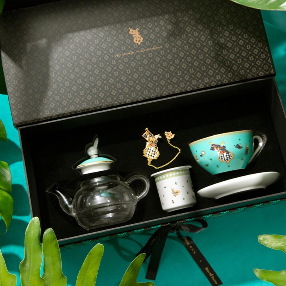 Alice in Wonderland Inspired Rabbit Teapot Set | Luxury Afternoon Tea Collection